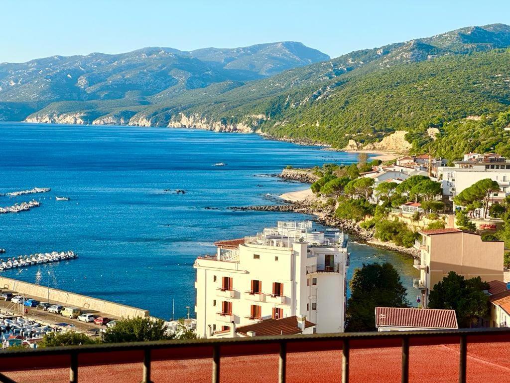 Appartement Cala Gonone House Extérieur photo
